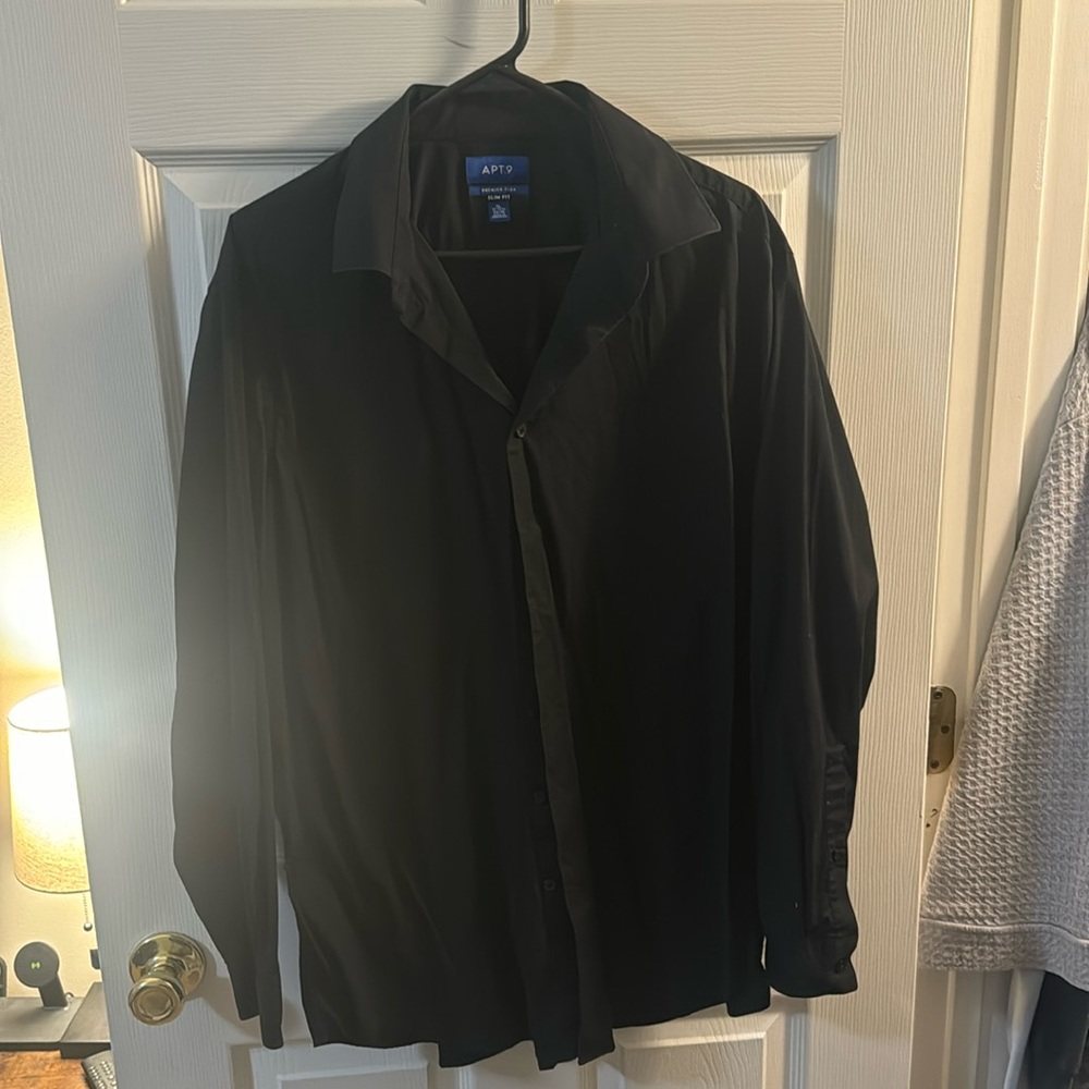 Apt.9 men’s dress shirt